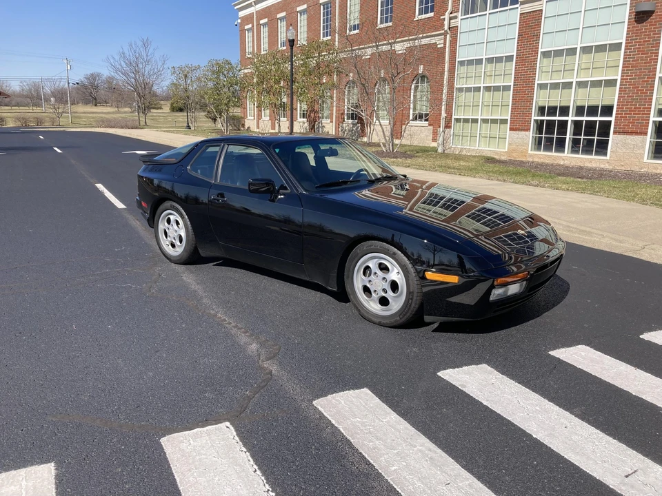 1987 Porsche 944 Turbo - Image 8 of 31