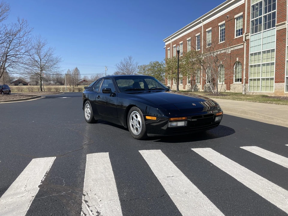 1987 Porsche 944 Turbo - Image 9 of 31