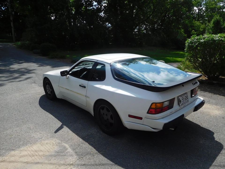 1987 Porsche 944 Turbo - Image 5 of 22