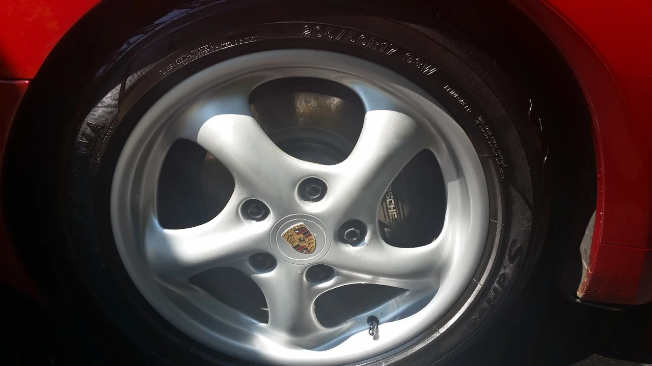 1987 Porsche 944 Turbo - Image 22 of 31