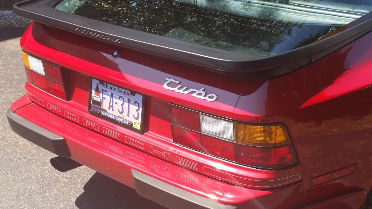 1987 Porsche 944 Turbo - Image 9 of 31