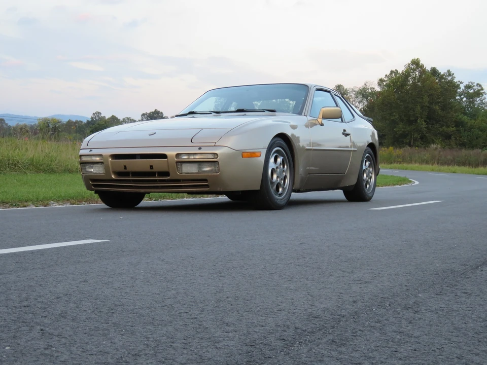 1987 Porsche 944 Turbo - Image 6 of 31