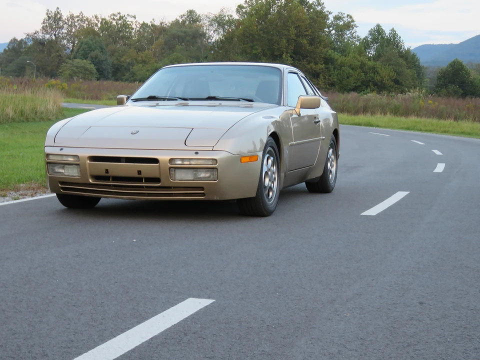 1987 Porsche 944 Turbo - Image 5 of 31