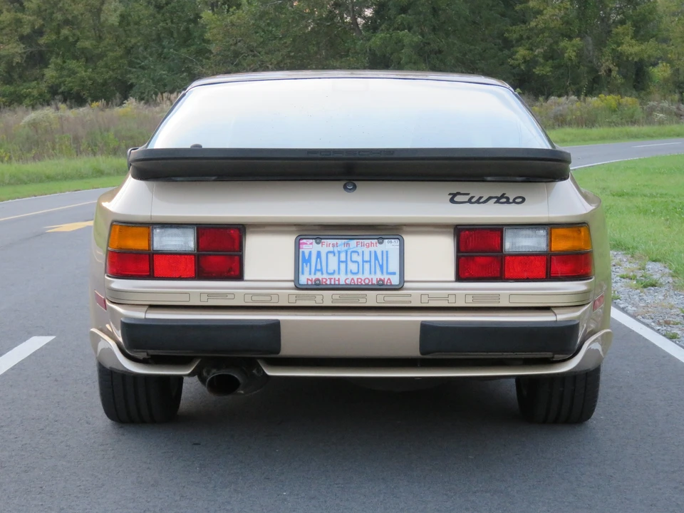 1987 Porsche 944 Turbo - Image 16 of 31