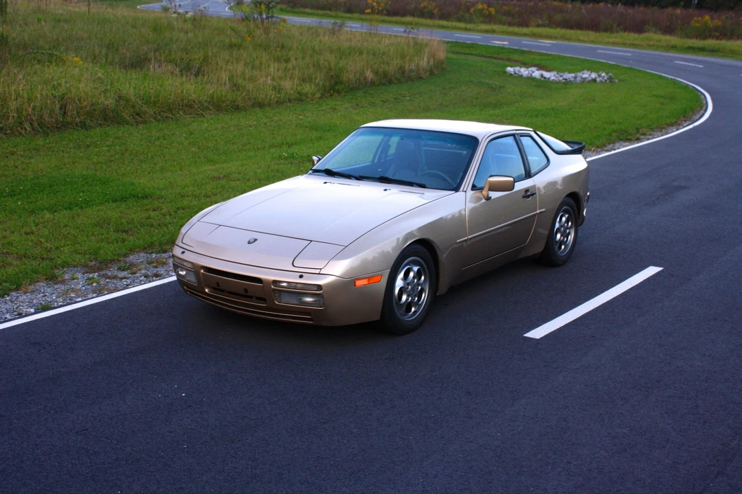1987 Porsche 944 Turbo - Image 3 of 31