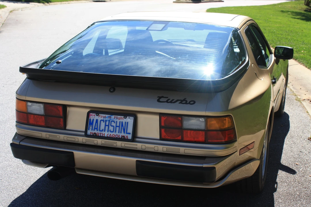 1987 Porsche 944 Turbo - Image 21 of 31