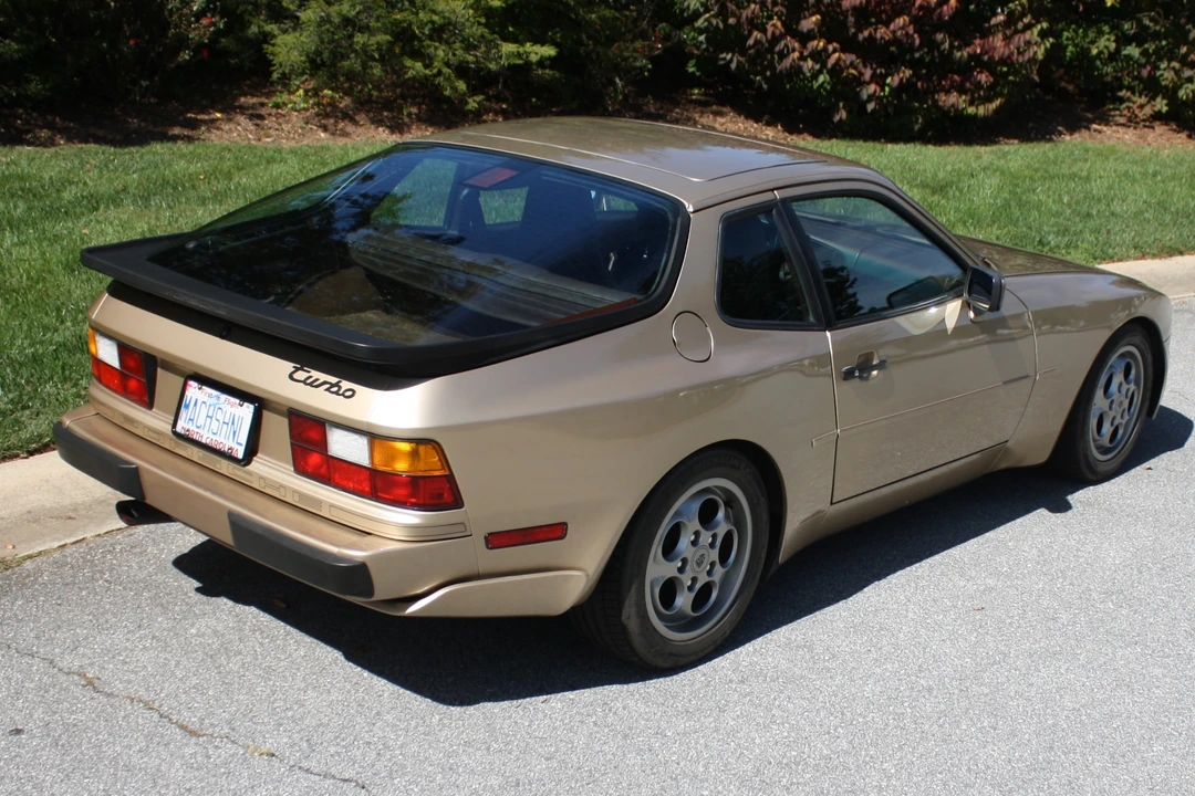 1987 Porsche 944 Turbo - Image 28 of 31