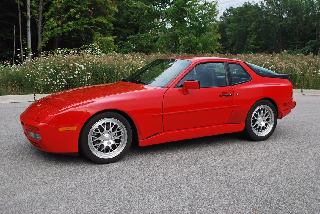 1987 Porsche 944 Turbo - Image 2 of 31