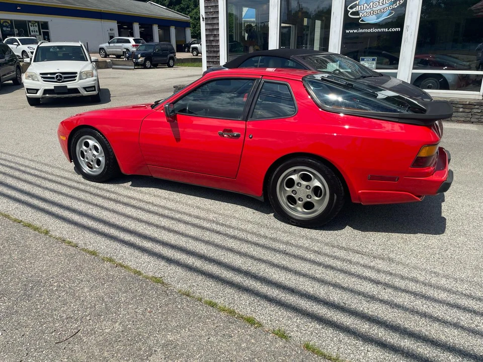 1987 Porsche 944 - Image 6 of 16