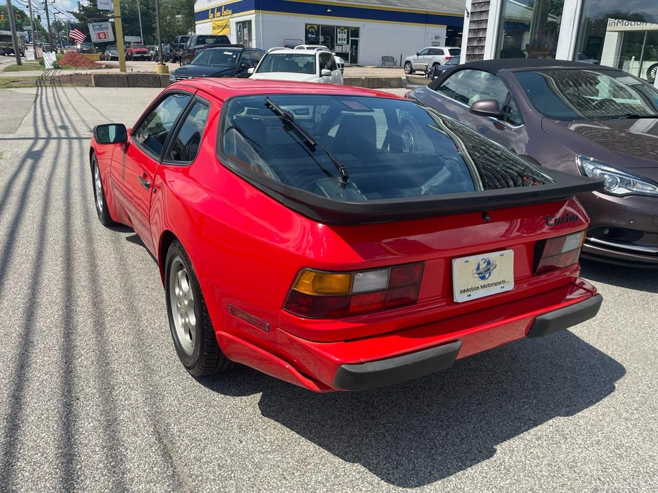 1987 Porsche 944 - Image 8 of 16