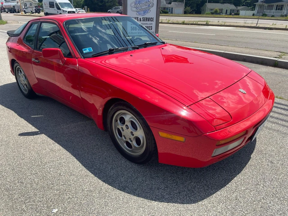 1987 Porsche 944 - Image 11 of 16