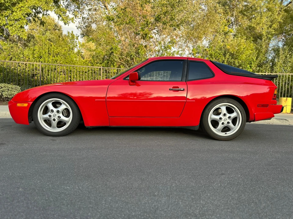 1987 Porsche 944 Turbo - Image 13 of 31