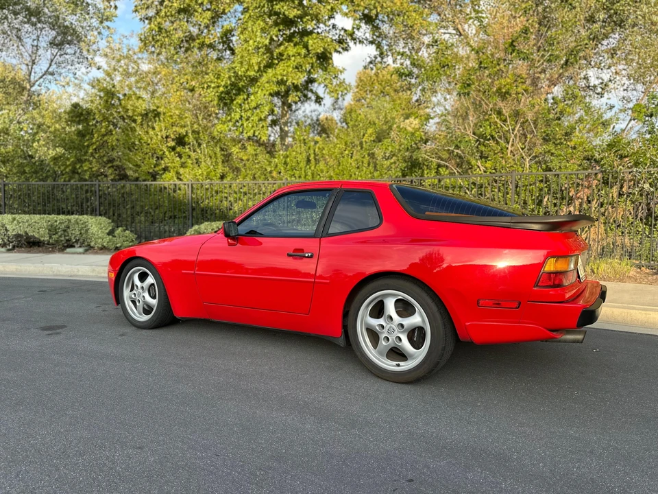 1987 Porsche 944 Turbo - Image 15 of 31