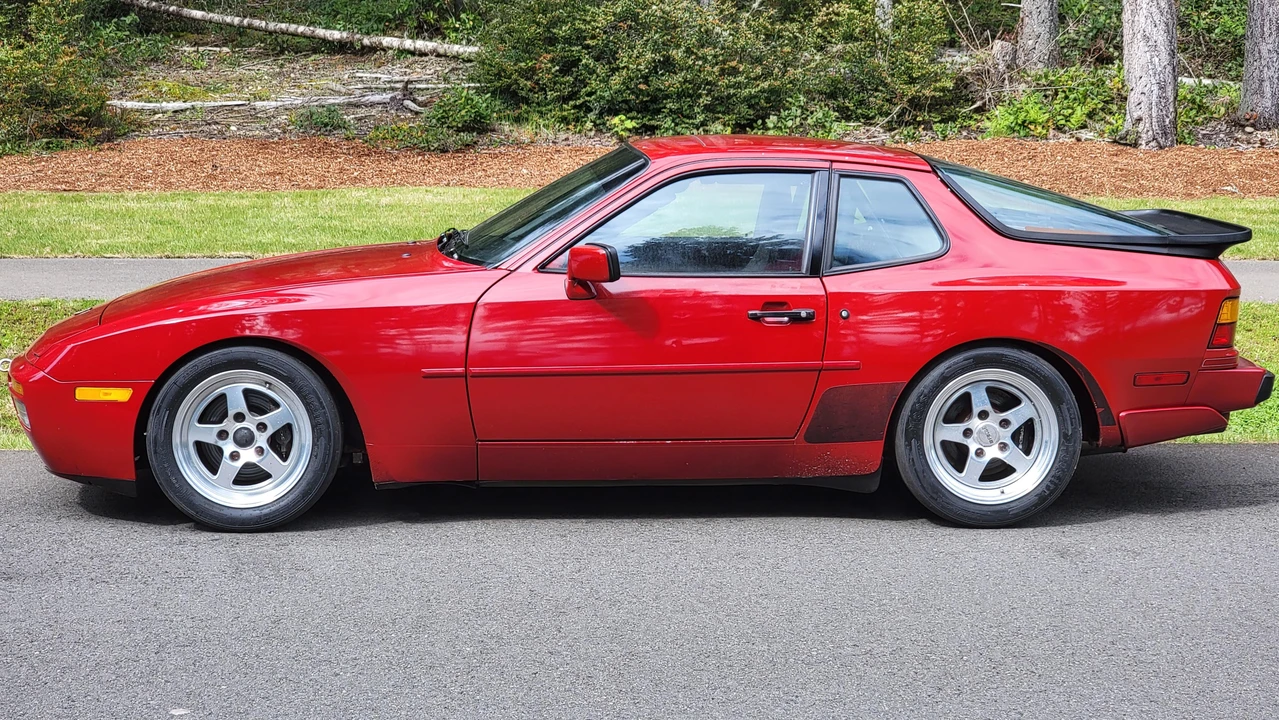 1987 Porsche 944 Turbo - Image 16 of 31