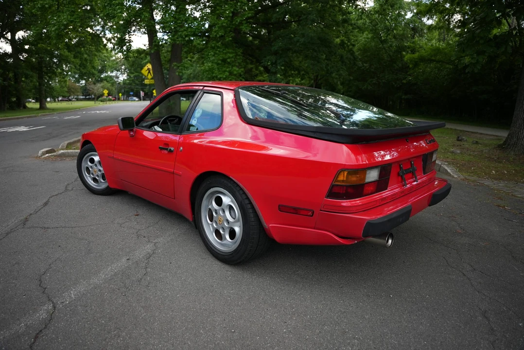 1987 Porsche 944 Turbo - Image 8 of 31