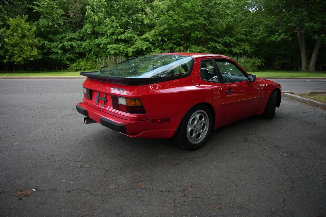 1987 Porsche 944 Turbo - Image 14 of 31
