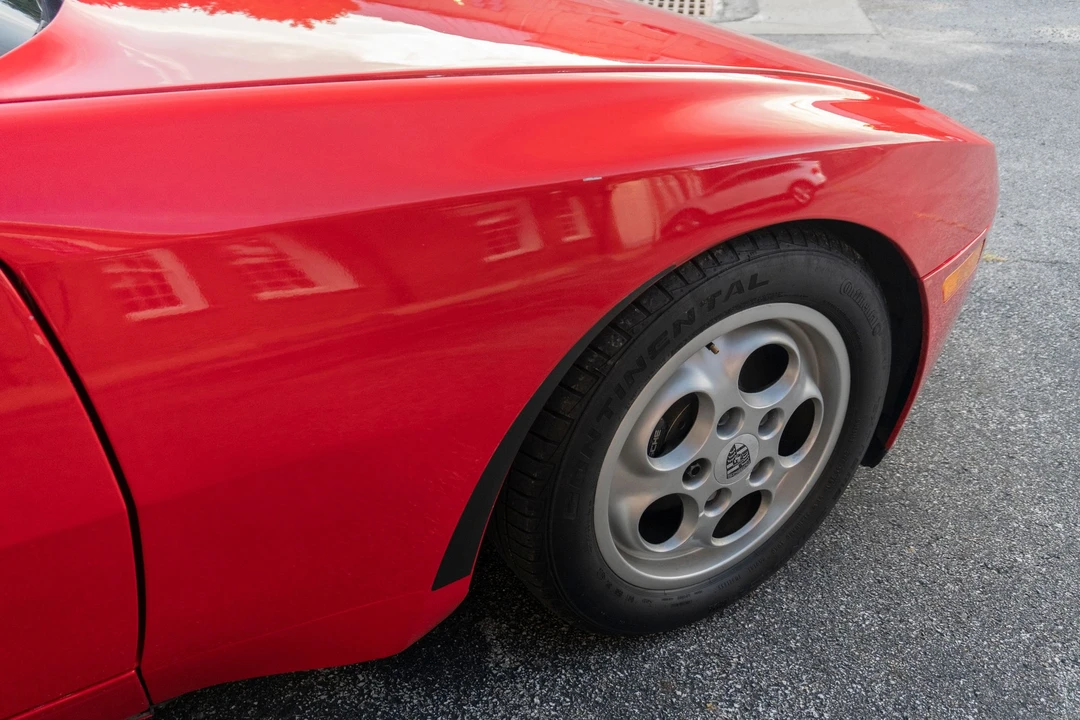 1987 Porsche 944 Turbo - Image 12 of 31