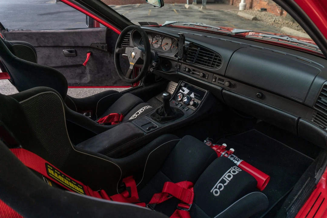 1987 Porsche 944 Turbo - Image 28 of 31