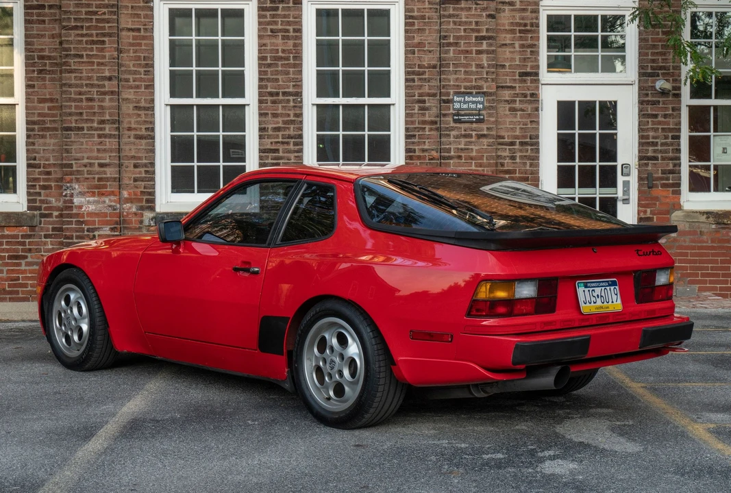 1987 Porsche 944 Turbo - Image 8 of 31