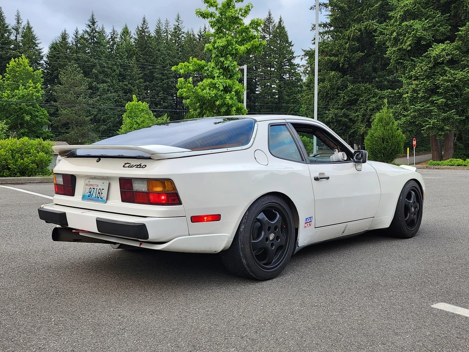 1987 Porsche 944 Turbo - Image 12 of 31