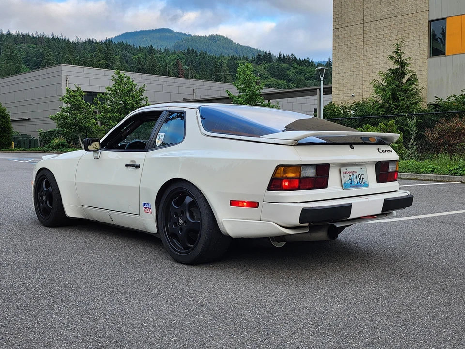 1987 Porsche 944 Turbo - Image 9 of 31