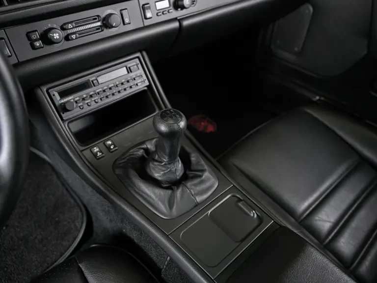 1987 Porsche 944 Turbo - Image 13 of 27