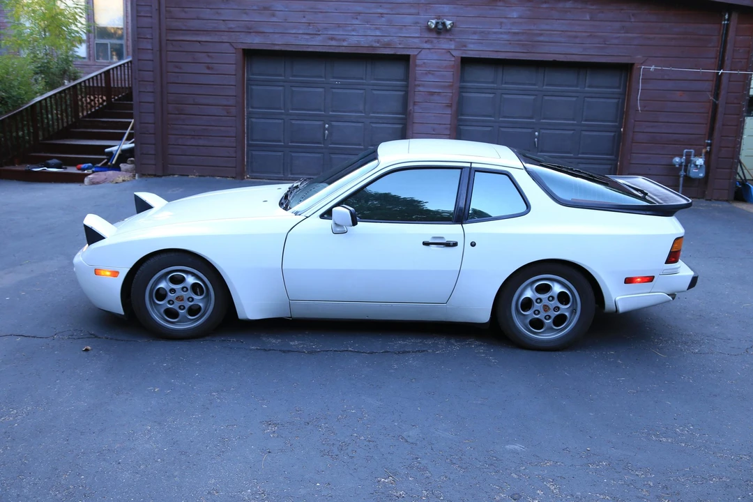 1987 Porsche 944 Turbo - Image 10 of 31