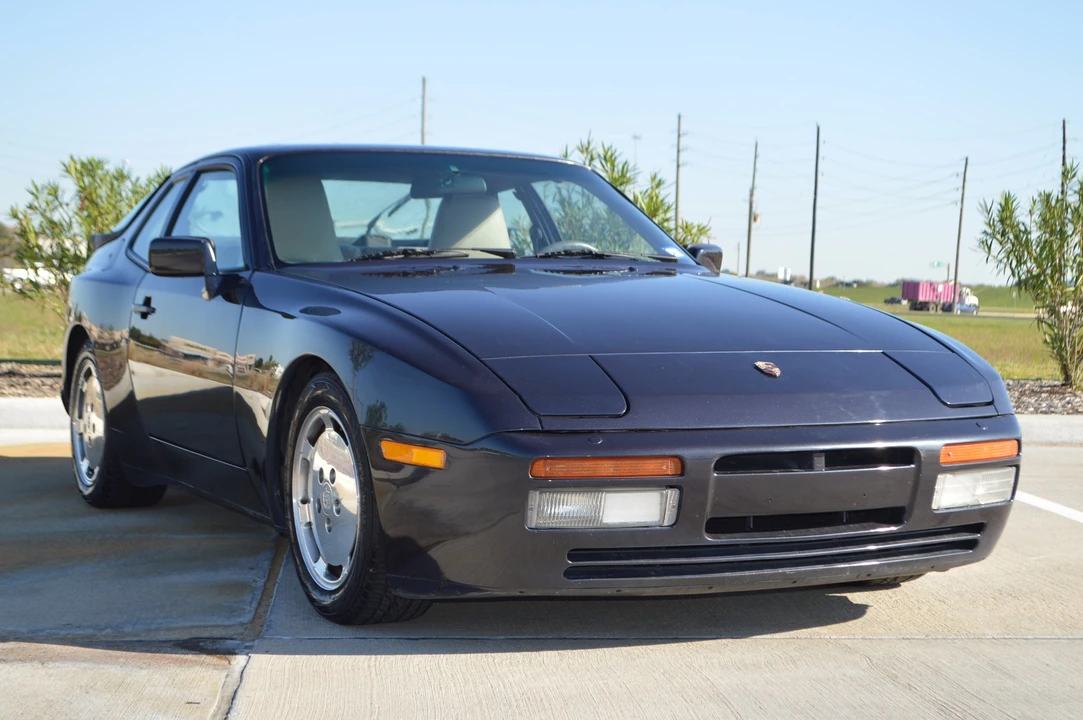 1987 Porsche 944 Turbo - Image 2 of 31