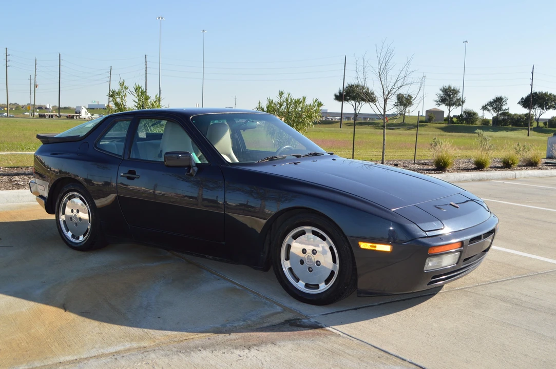 1987 Porsche 944 Turbo - Image 4 of 31