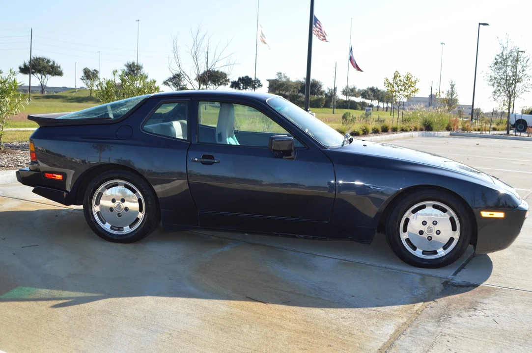 1987 Porsche 944 Turbo - Image 6 of 31