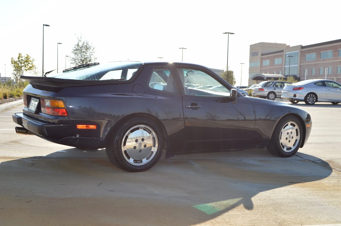 1987 Porsche 944 Turbo - Image 7 of 31