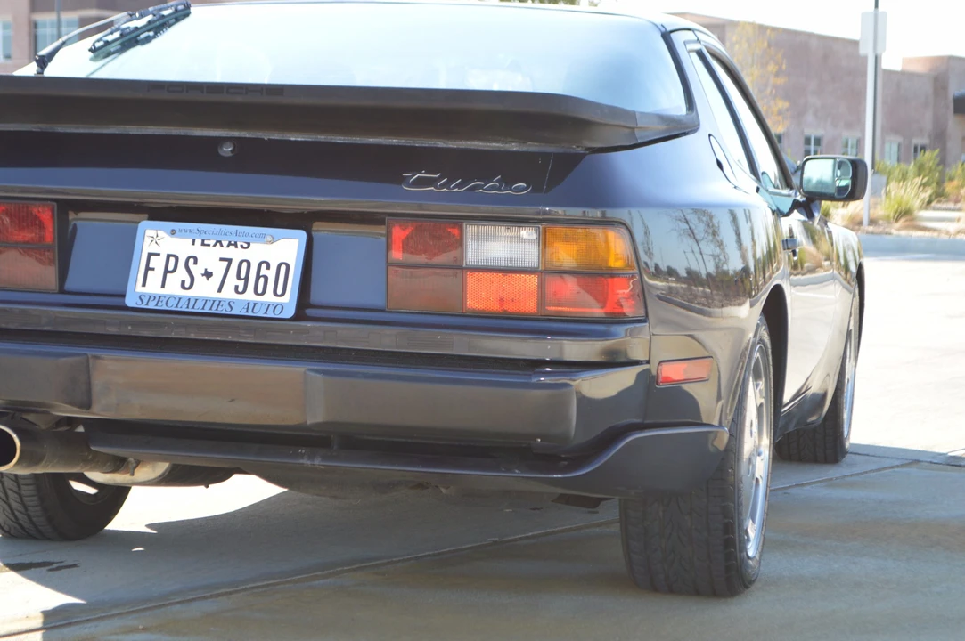 1987 Porsche 944 Turbo - Image 26 of 31