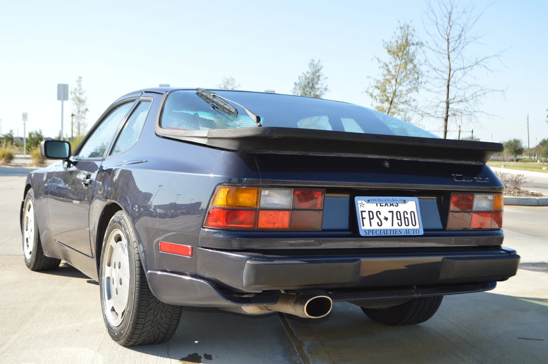 1987 Porsche 944 Turbo - Image 17 of 31