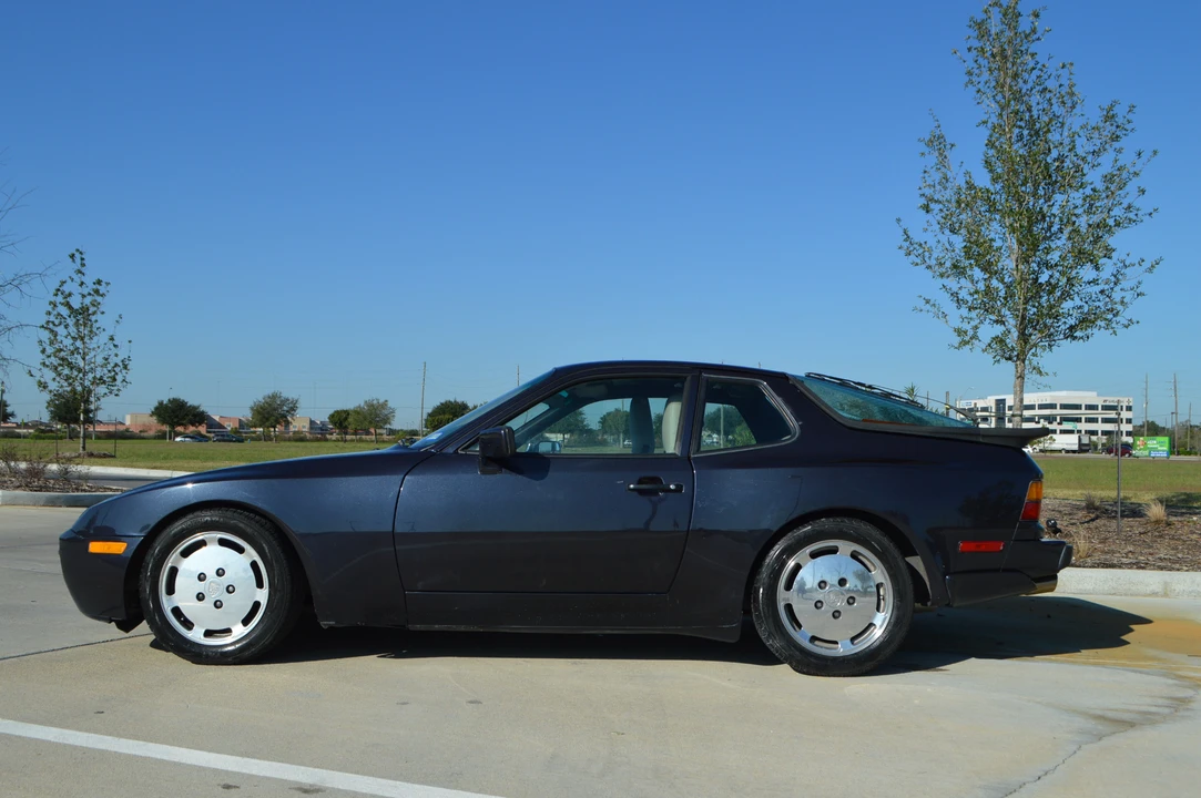 1987 Porsche 944 Turbo - Image 23 of 31