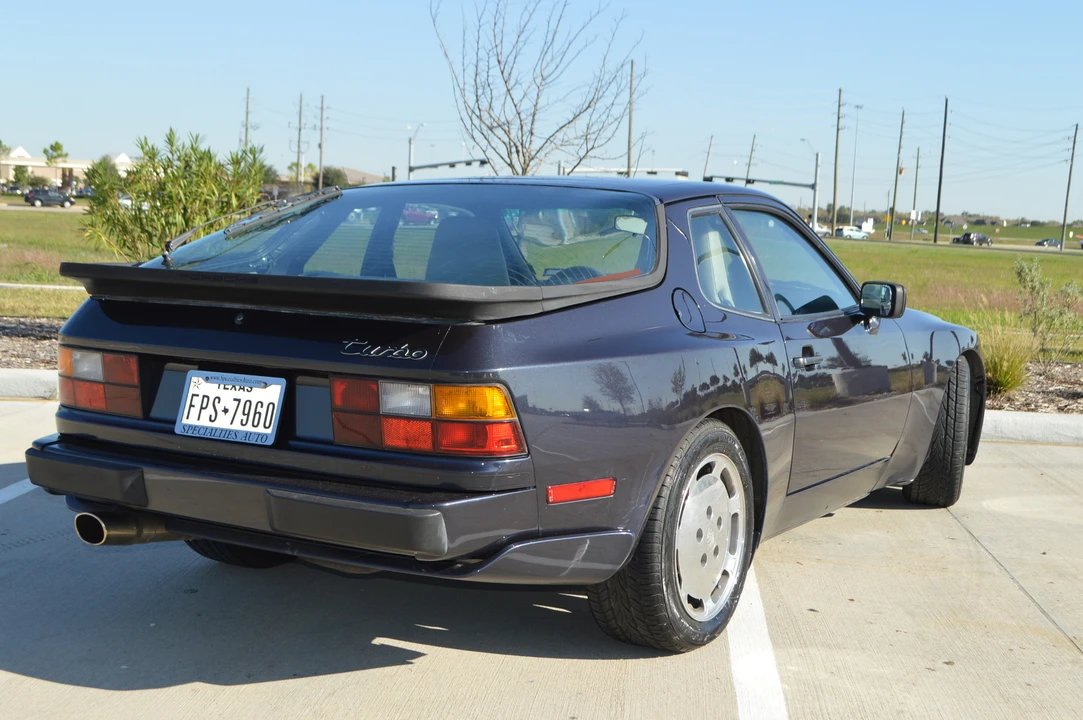 1987 Porsche 944 Turbo - Image 13 of 31