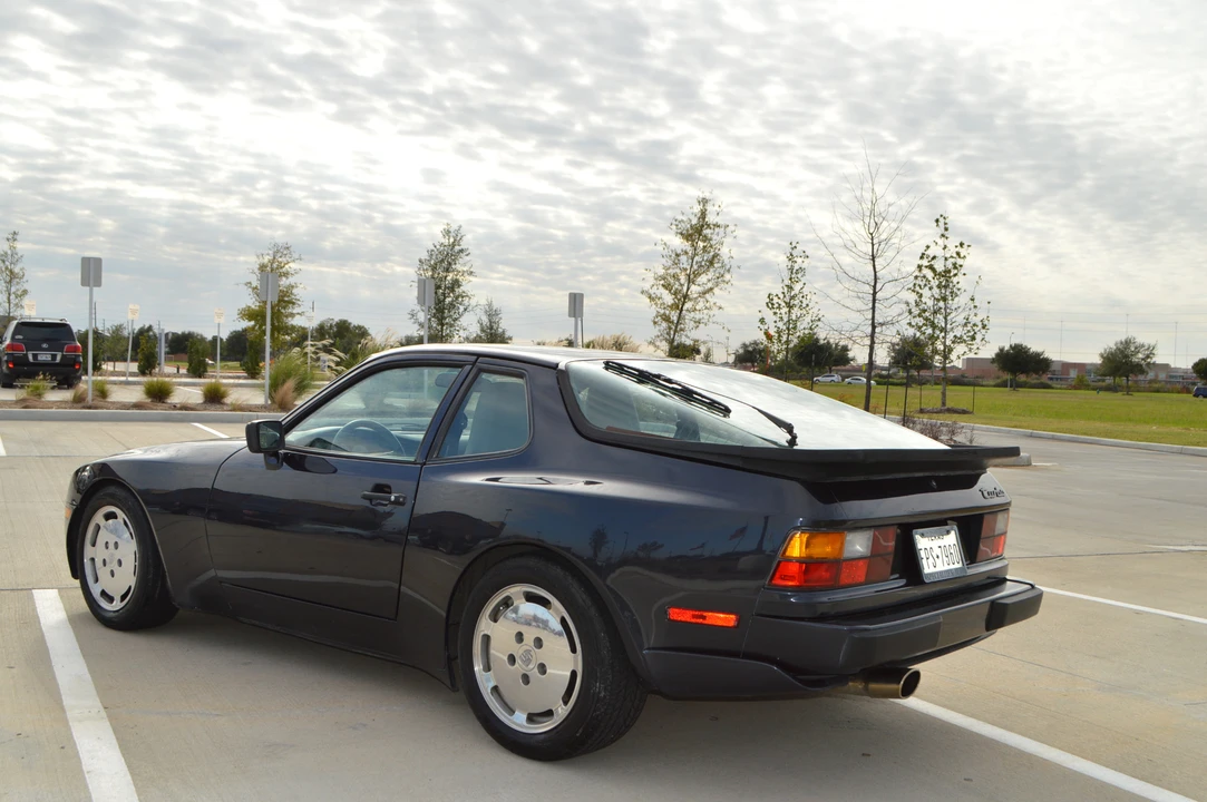1987 Porsche 944 Turbo - Image 19 of 31