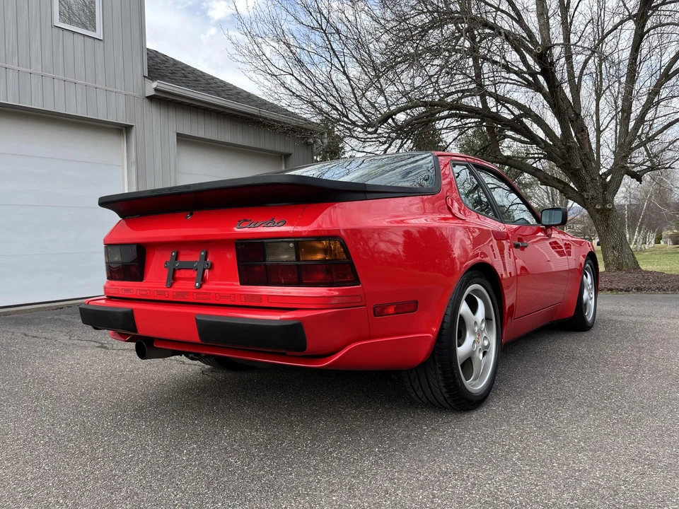 1987 Porsche 944 Turbo - Image 12 of 31