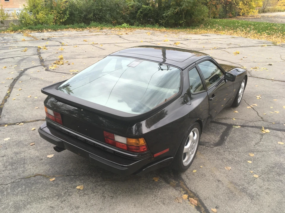 1987 Porsche 944 Turbo - Image 16 of 31