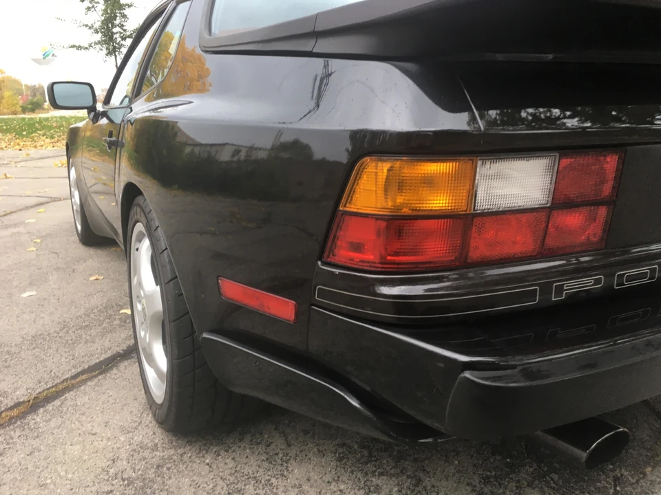 1987 Porsche 944 Turbo - Image 30 of 31