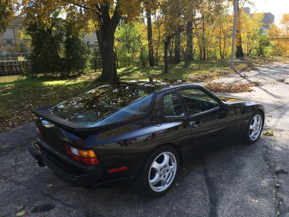 1987 Porsche 944 Turbo - Image 18 of 31