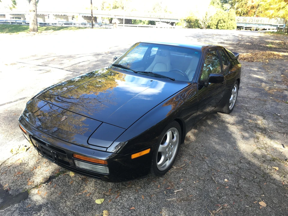 1987 Porsche 944 Turbo - Image 4 of 31
