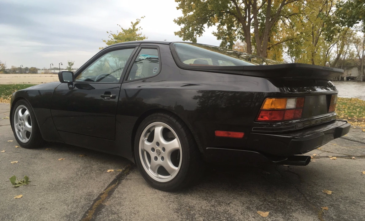 1987 Porsche 944 Turbo - Image 11 of 31