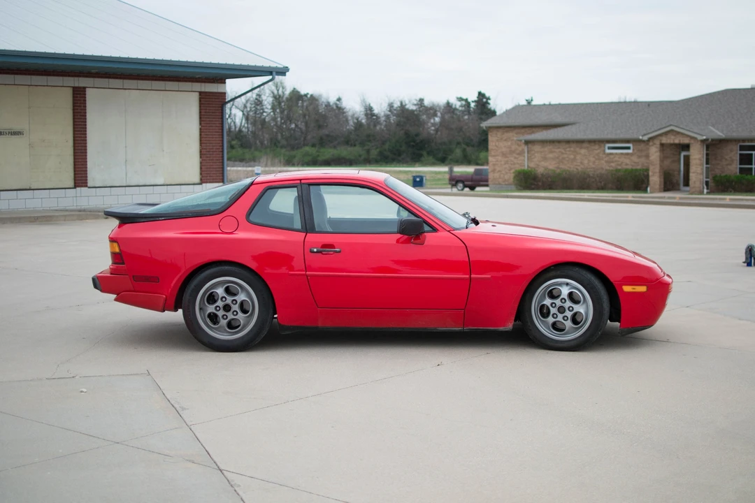 1987 Porsche 944 Turbo - Image 7 of 31