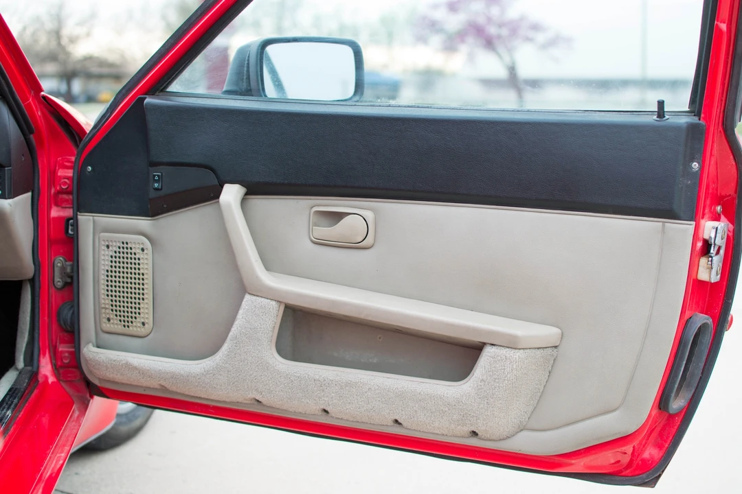 1987 Porsche 944 Turbo - Image 30 of 31