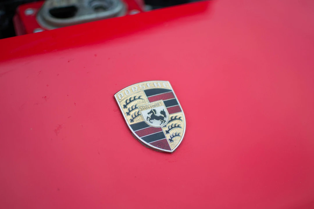 1987 Porsche 944 Turbo - Image 17 of 31