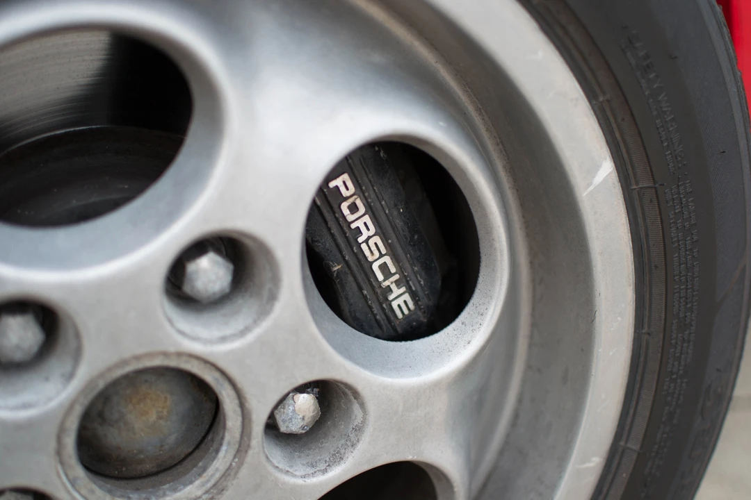 1987 Porsche 944 Turbo - Image 14 of 31