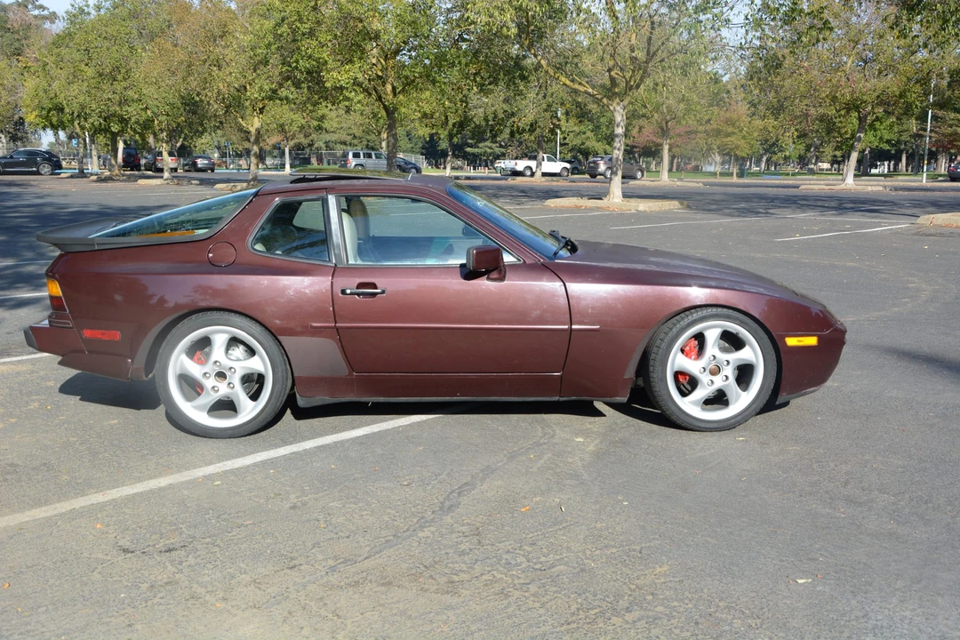1987 Porsche 944 Turbo - Image 5 of 31