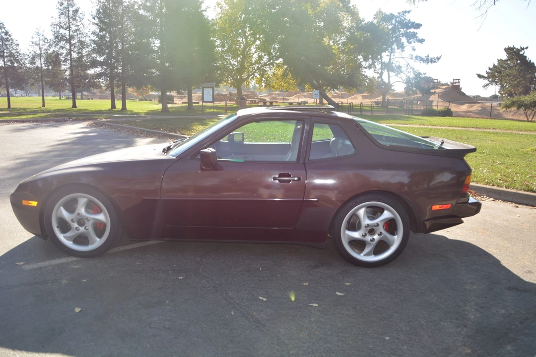 1987 Porsche 944 Turbo - Image 9 of 31