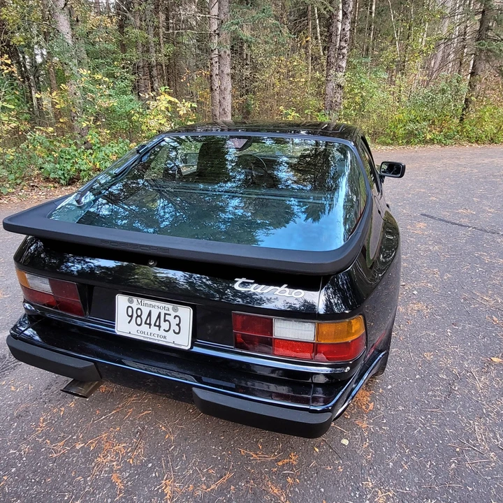 1987 Porsche 944 Turbo - Image 12 of 31
