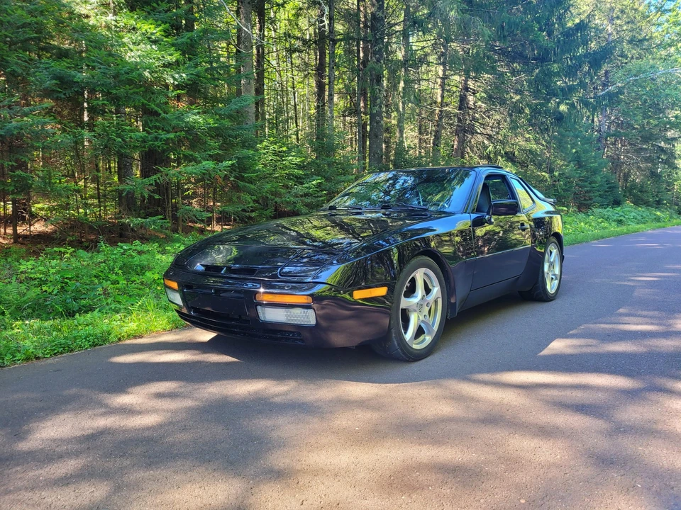 1987 Porsche 944 Turbo - Image 2 of 31
